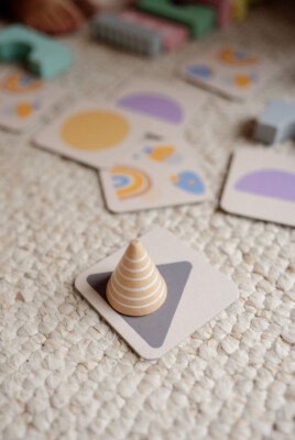 Lavinamosios kortelės – atminties žaidimas „Formos” IŠPARDAVIMAS  - 3 Lavinamosios kortelės – atminties žaidimas „Formos” IŠPARDAVIMAS  - 3