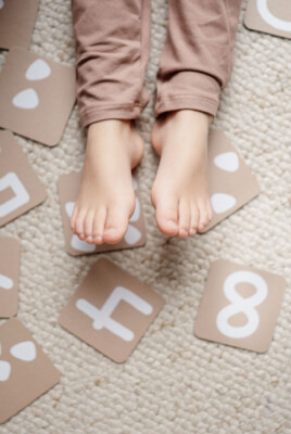 Lavinamosios kortelės „Skaičiai ir spalvos” IŠPARDAVIMAS  - 3 Lavinamosios kortelės „Skaičiai ir spalvos” IŠPARDAVIMAS  - 3