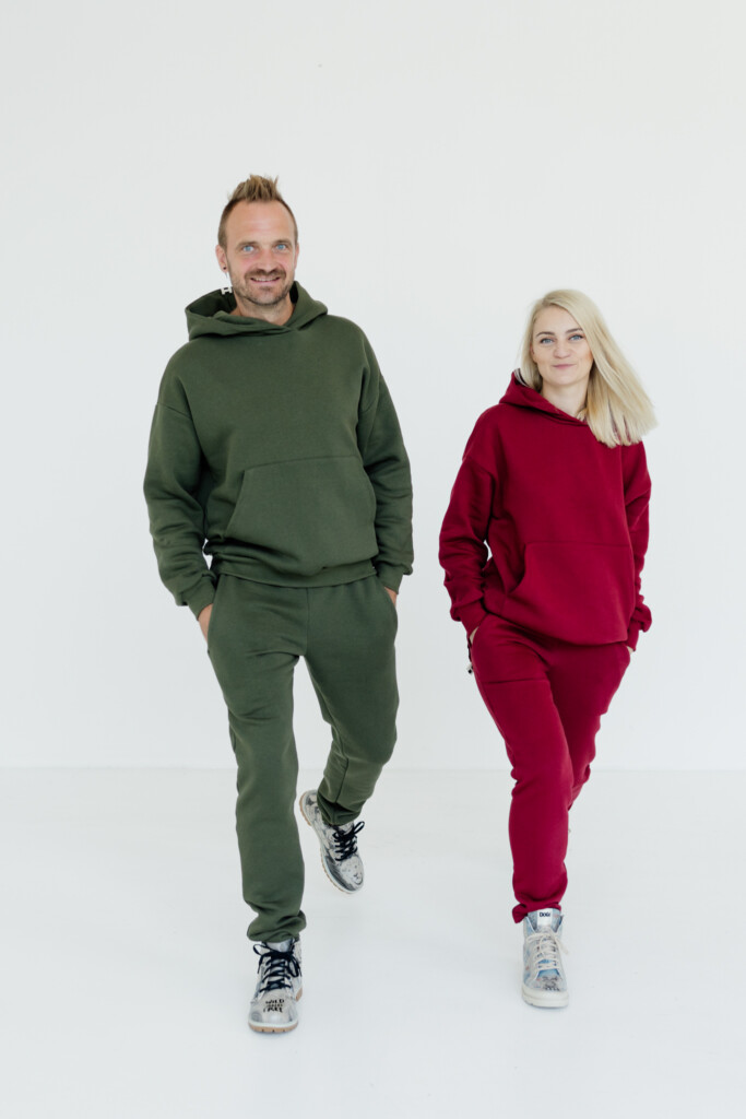 Džemperis su kišene, su pūkeliu, unisex Džemperiai/švarkeliai  - 1