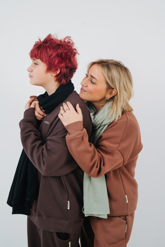 Universalus džemperis, su pūkeliu, unisex -20% - 1 Universalus džemperis, su pūkeliu, unisex -20% - 1