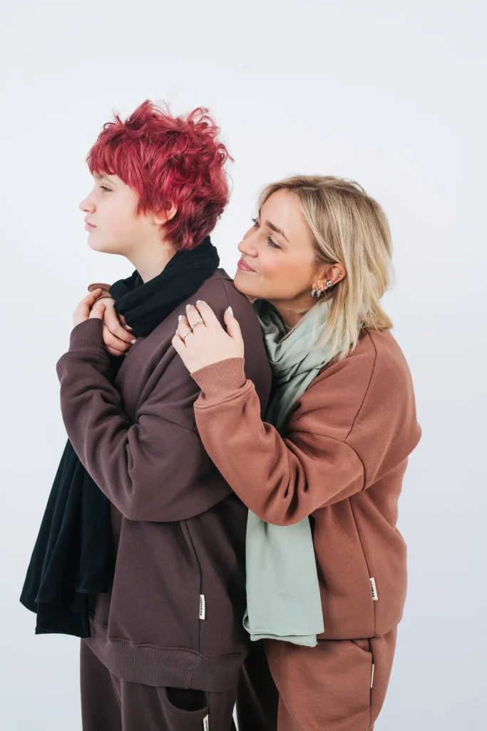 Universalus džemperis, su pūkeliu, unisex -20% - 1 Universalus džemperis, su pūkeliu, unisex -20% - 1