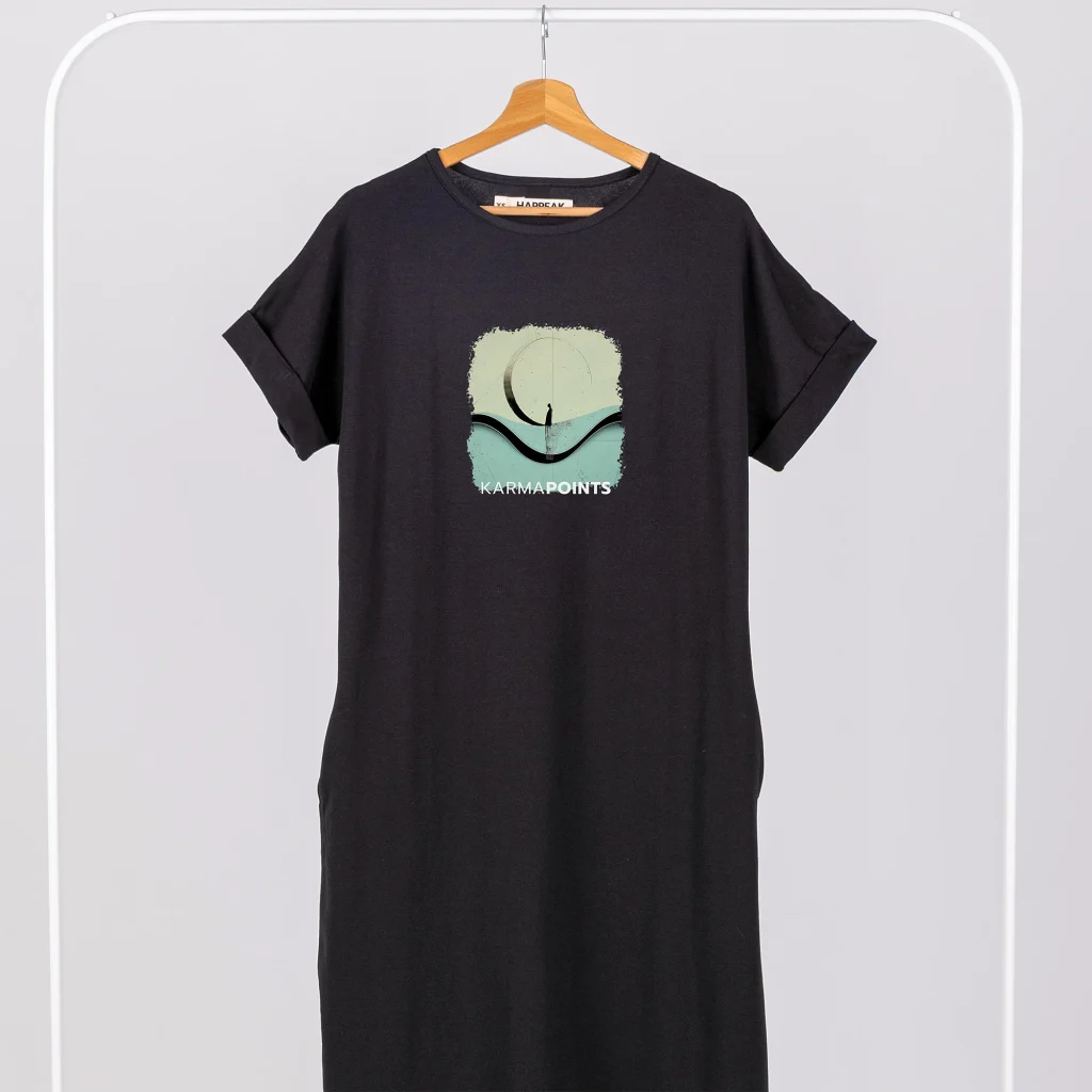 Ilga suknelė „Karma points” Drabužiai su spauda  - 3