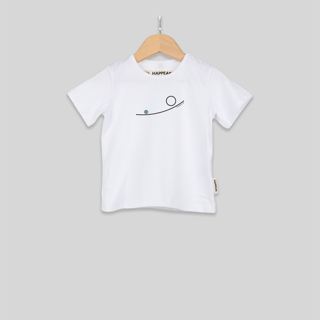 Balance 04 – minimalist kids’ T-shirt ART.HAPPEAK - 2 Balance 04 – minimalist kids’ T-shirt ART.HAPPEAK - 2