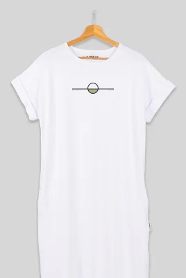 Balance 16 – ilga suknelė su minimalistine spauda Ilgos suknelės  - 3