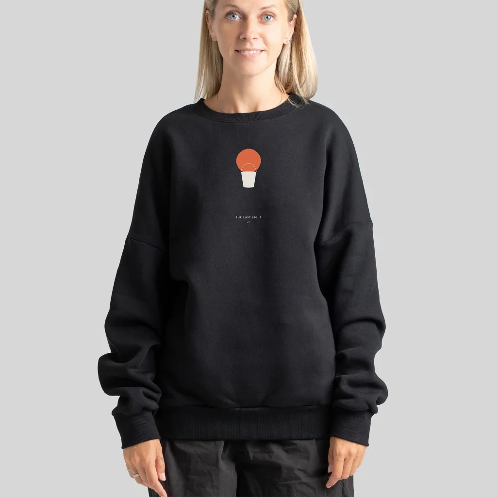 Minimalist Sweatshirt – Dramscapes 01 - The Last Light Drabužiai su spauda - 2 Minimalist Sweatshirt – Dramscapes 01 - The Last Light Drabužiai su spauda - 2